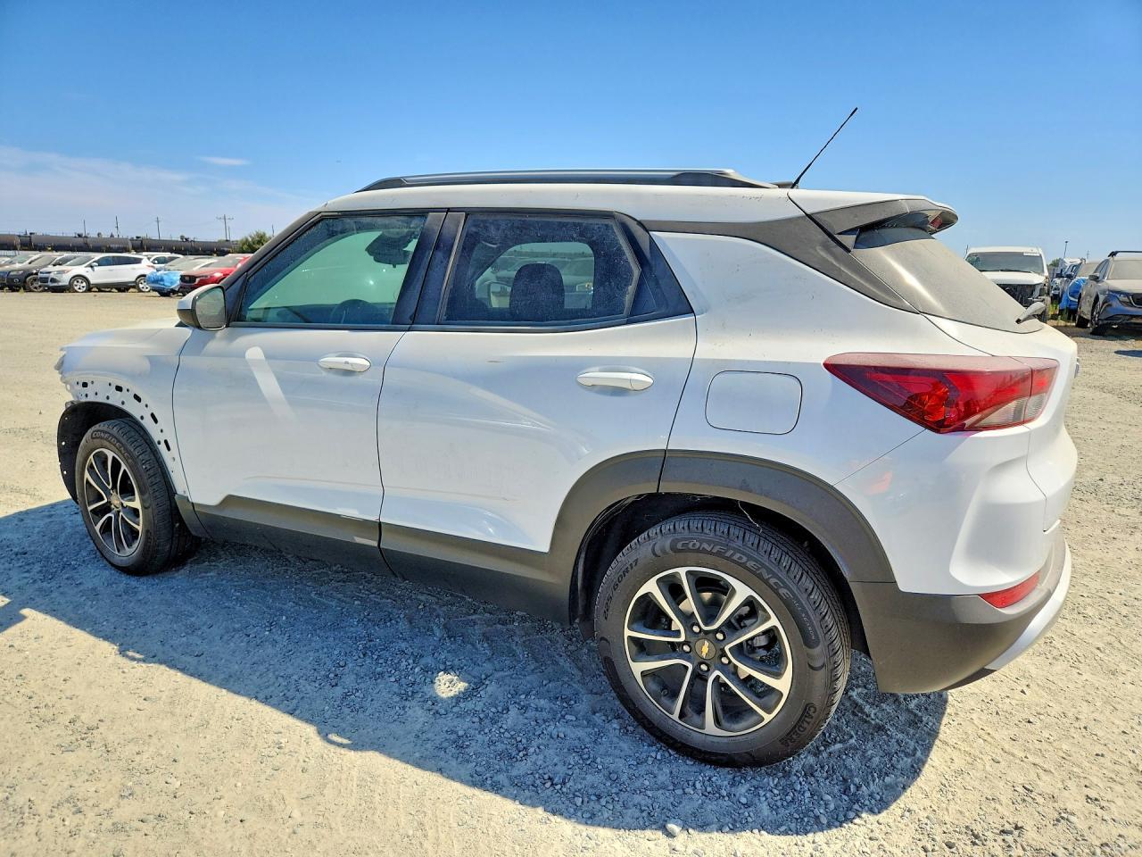 2024 Chevrolet Trailblazer Lt - Image 2