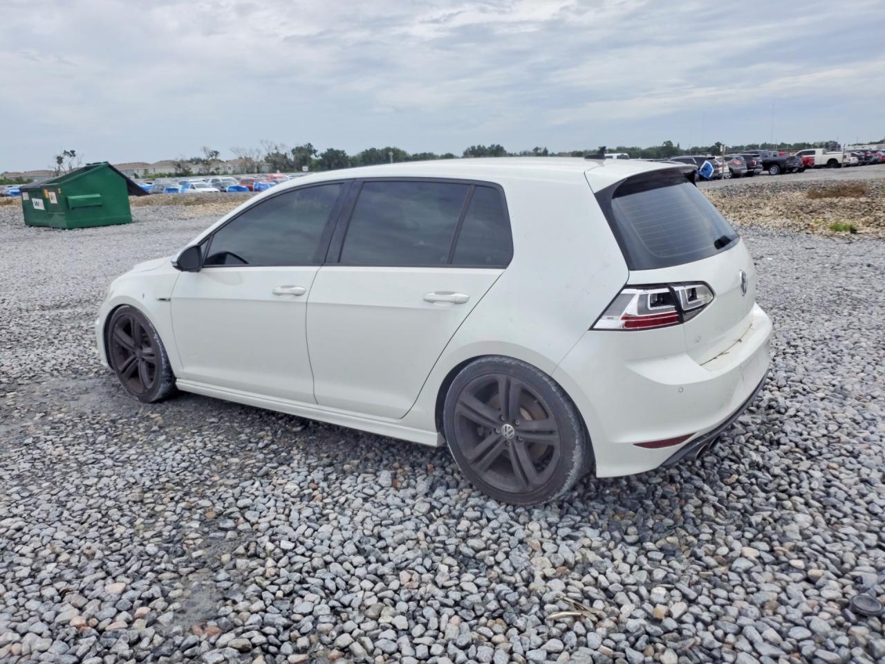 2016 Volkswagen Golf R - Фото 2