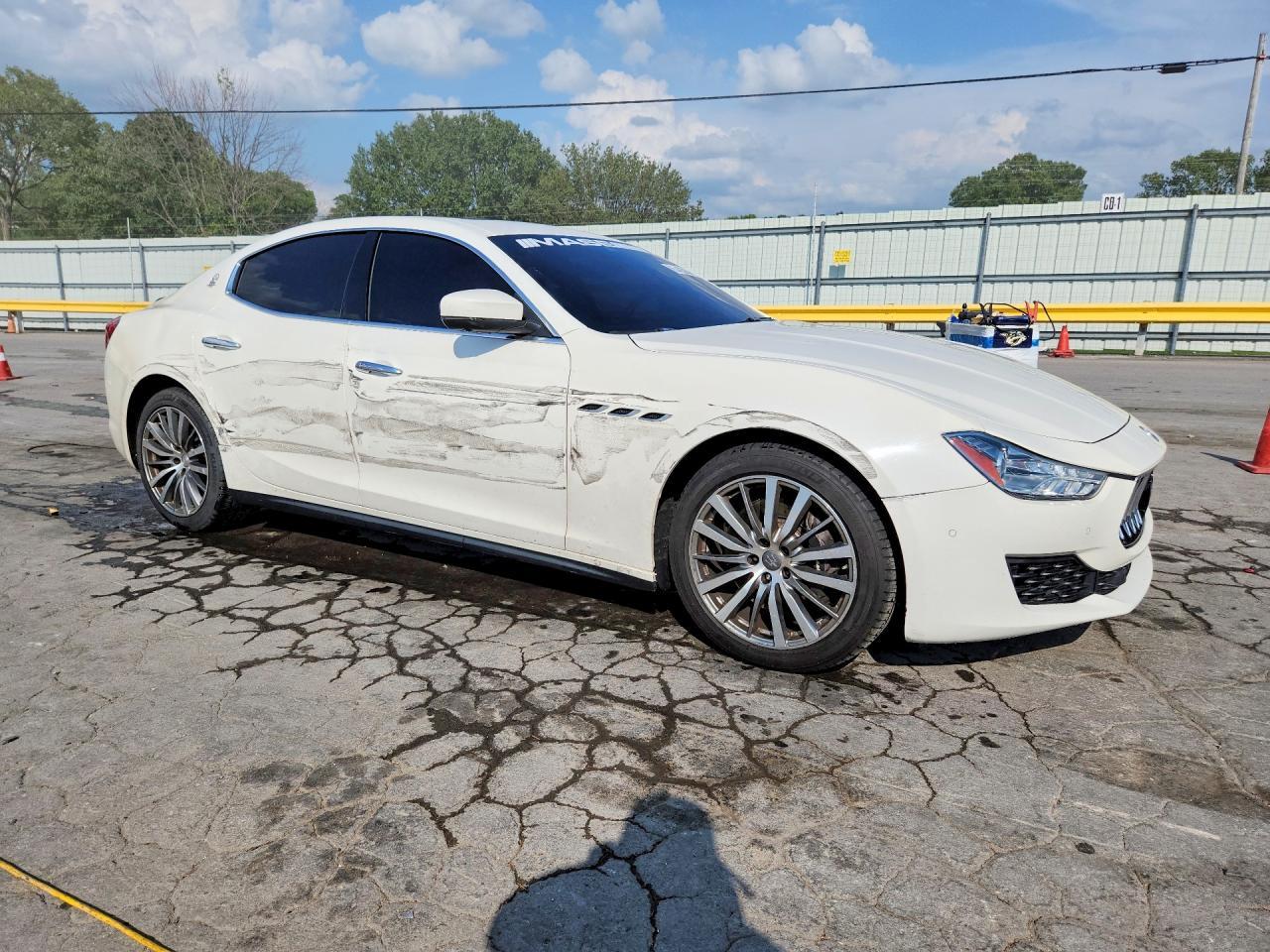 2019 Maserati Ghibli S - Фото 4