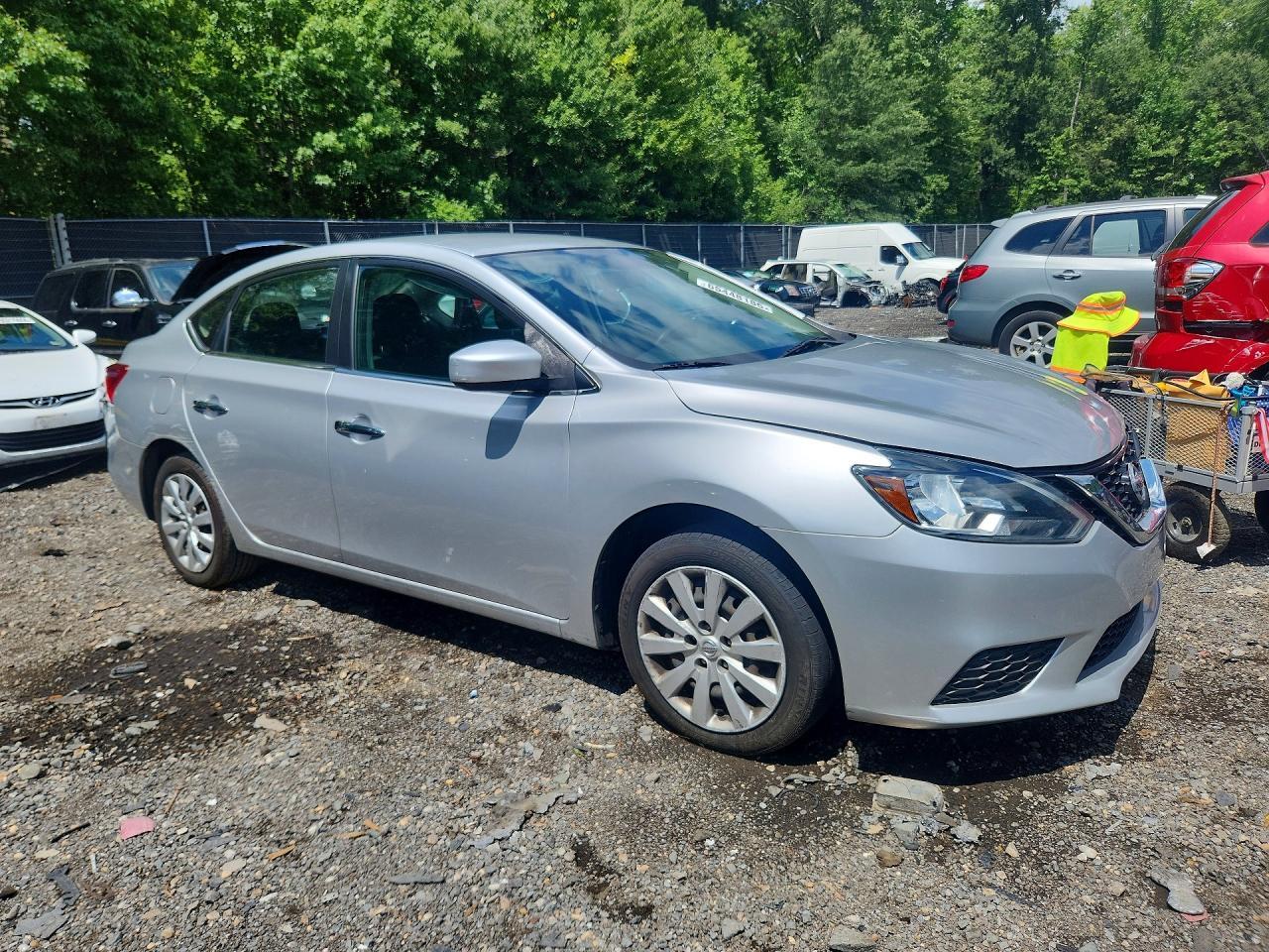 2019 Nissan Sentra S - Фото 4