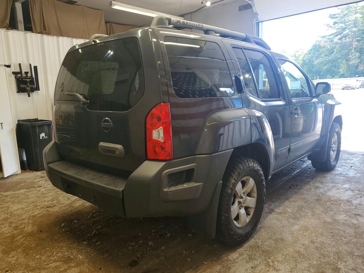 2012 Nissan Xterra X - Image 3