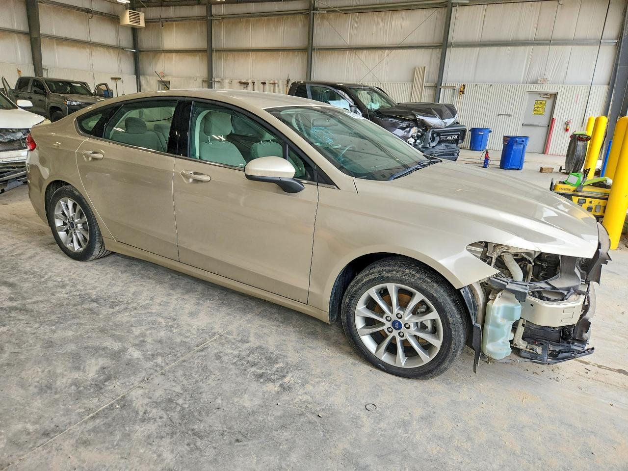 2017 Ford Fusion Se - Фото 4