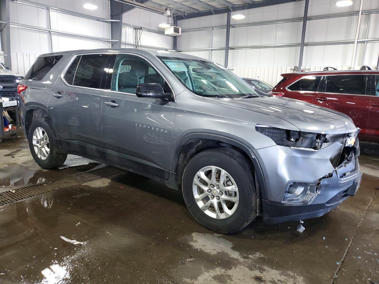 2020 Chevrolet Traverse Ls - Фото 4