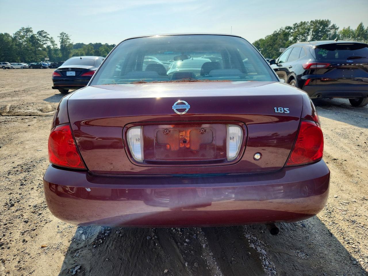 2004 Nissan Sentra 1.8 - Фото 6