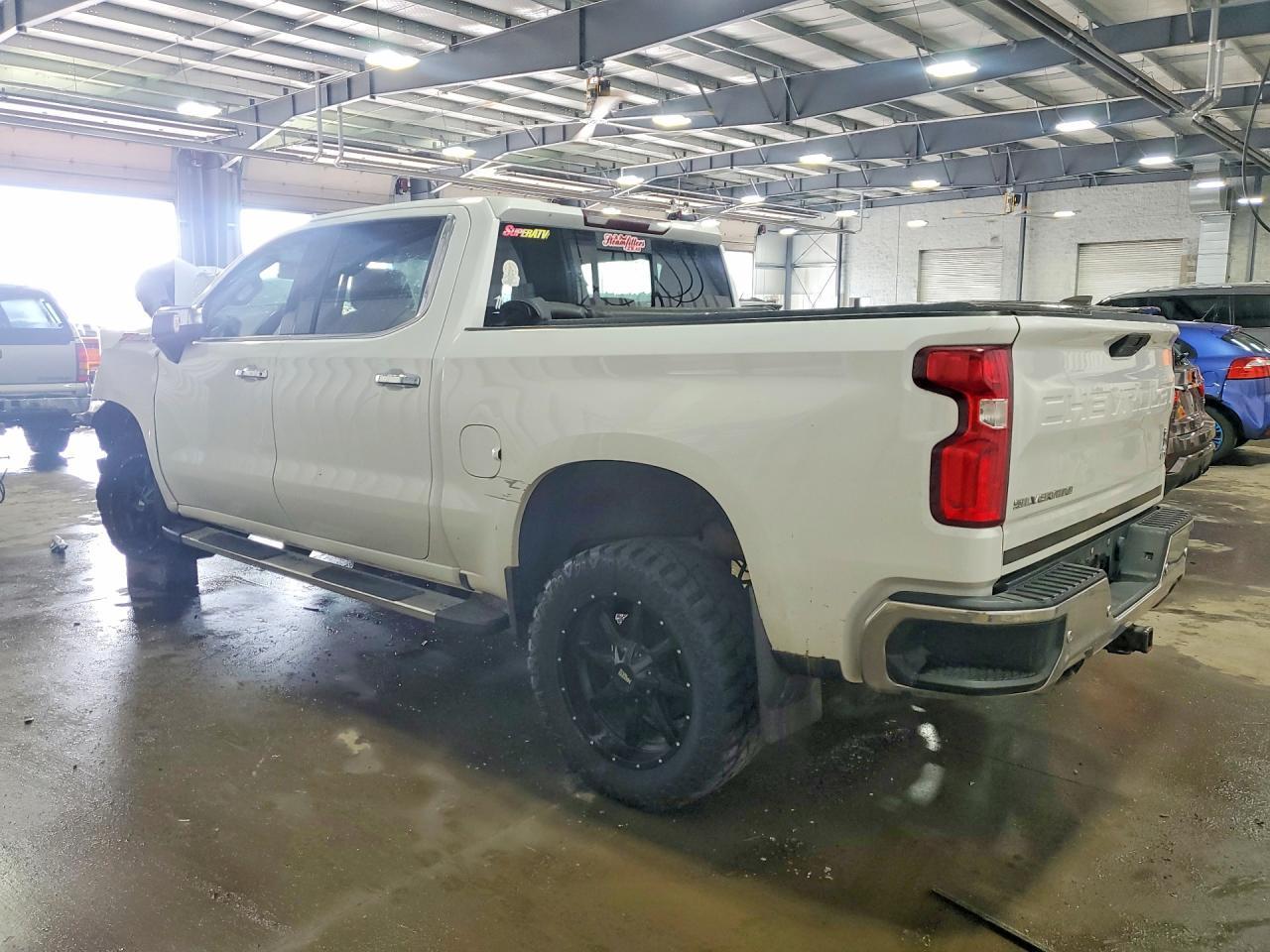 2020 Chevrolet Silverado K1500 Ltz - Image 2