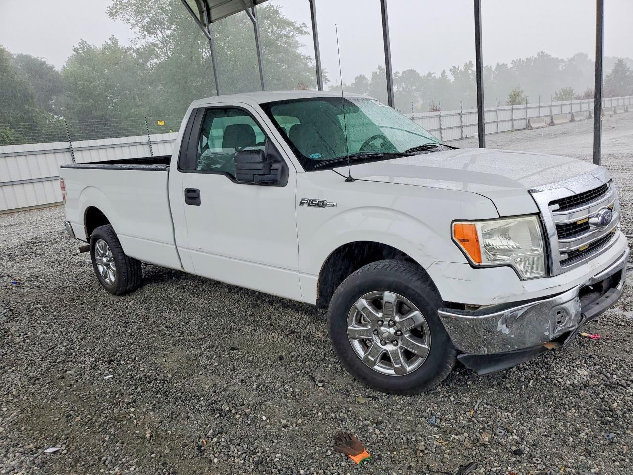 2014 Ford F150 - Image 4