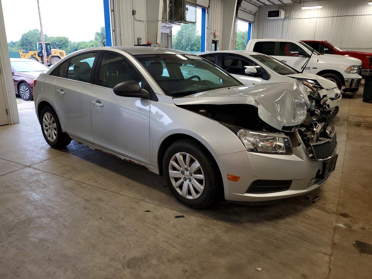 2011 Chevrolet Cruze Ls - Фото 4