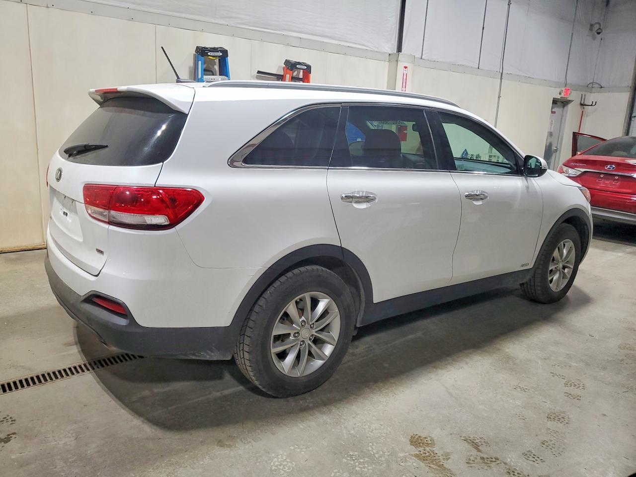 2017 Kia Sorento Lx - Фото 3
