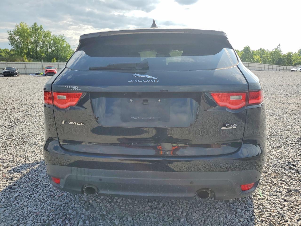 2017 Jaguar F-Pace R - Sport - Image 6