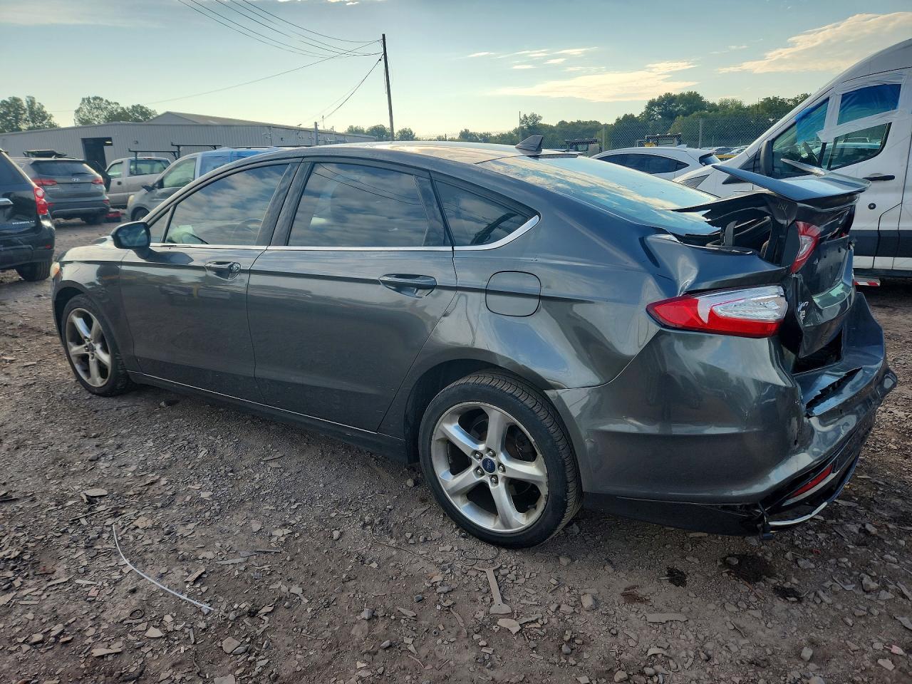 2011 Ford Fusion - Image 2