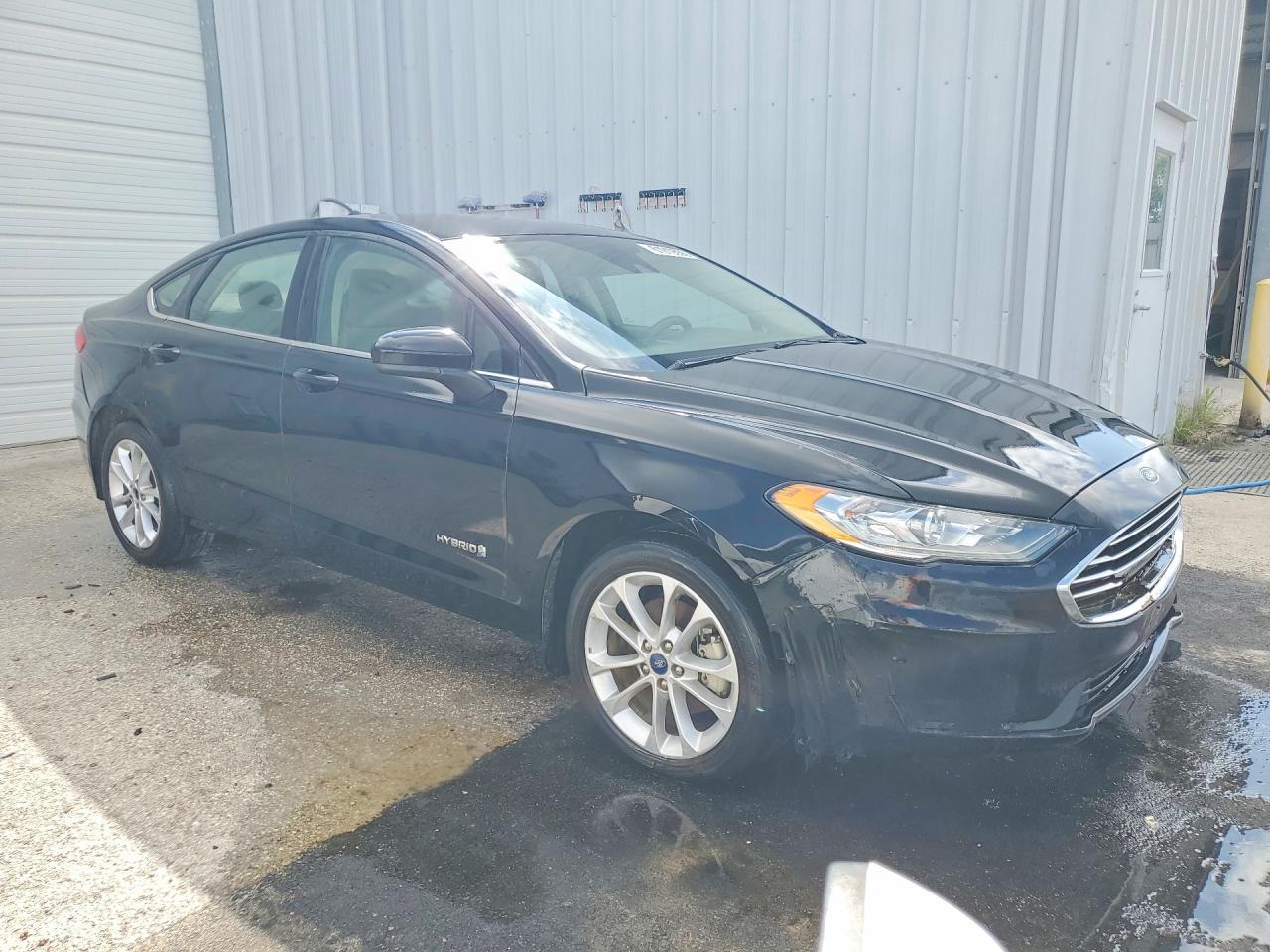 2019 Ford Fusion Se - Фото 4