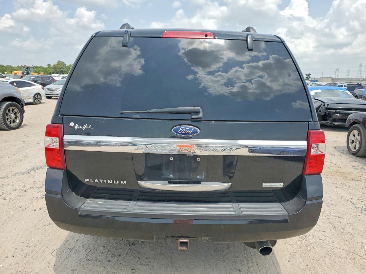 2017 Ford Expedition Platinum - Image 6