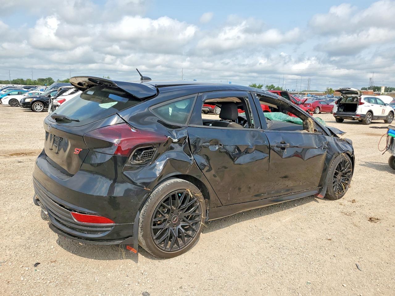 2017 Ford Focus St - Image 3