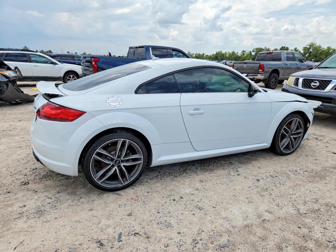 2017 Audi Tt - Фото 3