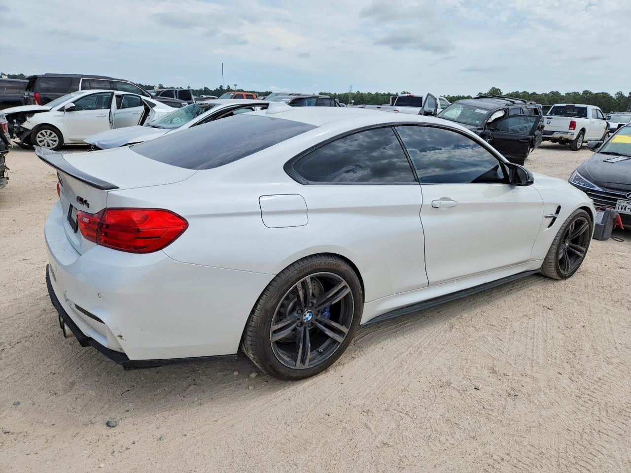 2015 BMW M4 - Фото 3