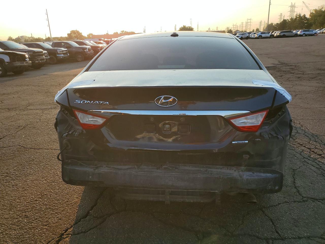 2013 Hyundai Sonata Limited - Image 6