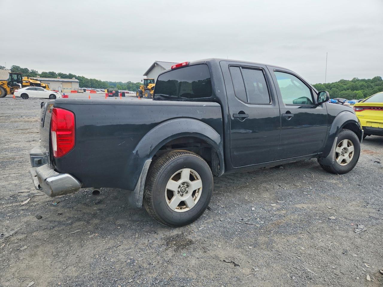 2005 Nissan Frontier Se - Image 3