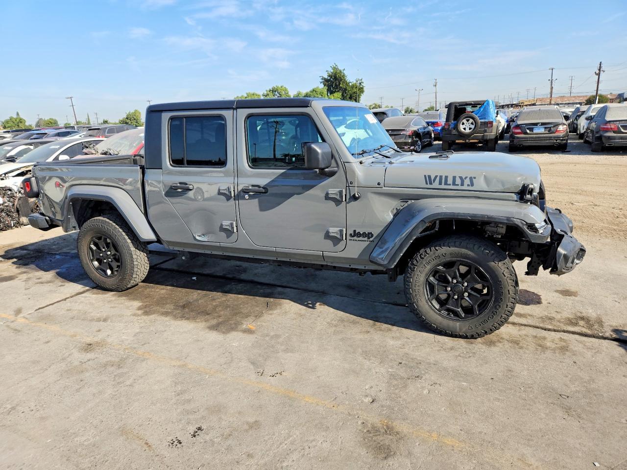 2023 Jeep Gladiator Sport - Image 4
