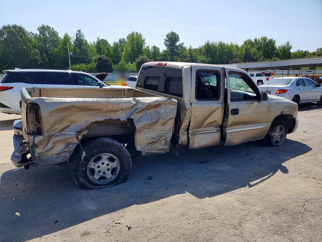 2004 GMC New Sierra C1500 - Фото 3