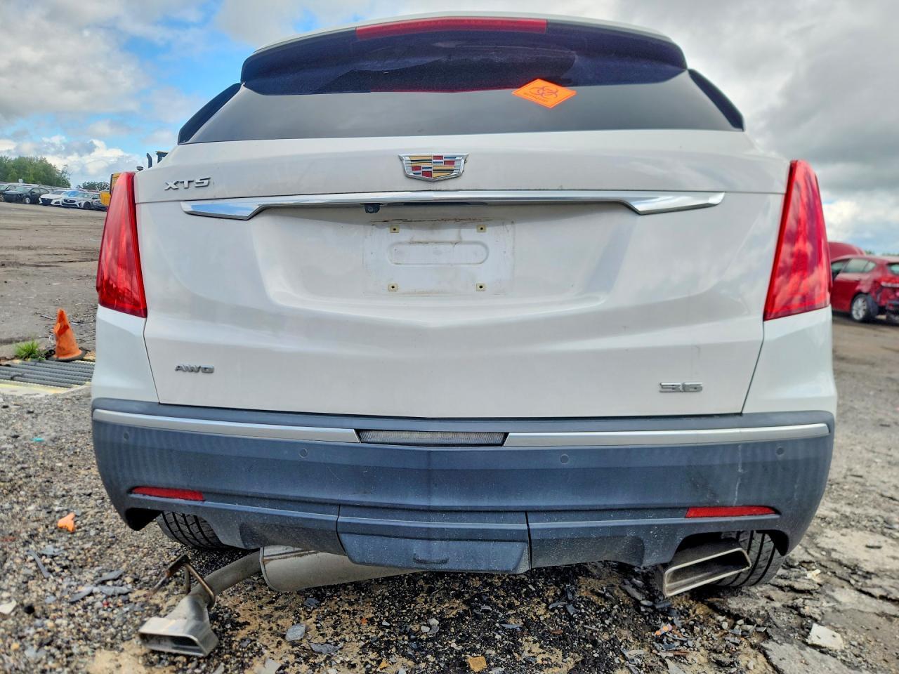 2018 Cadillac Xt5 Luxury - Image 6