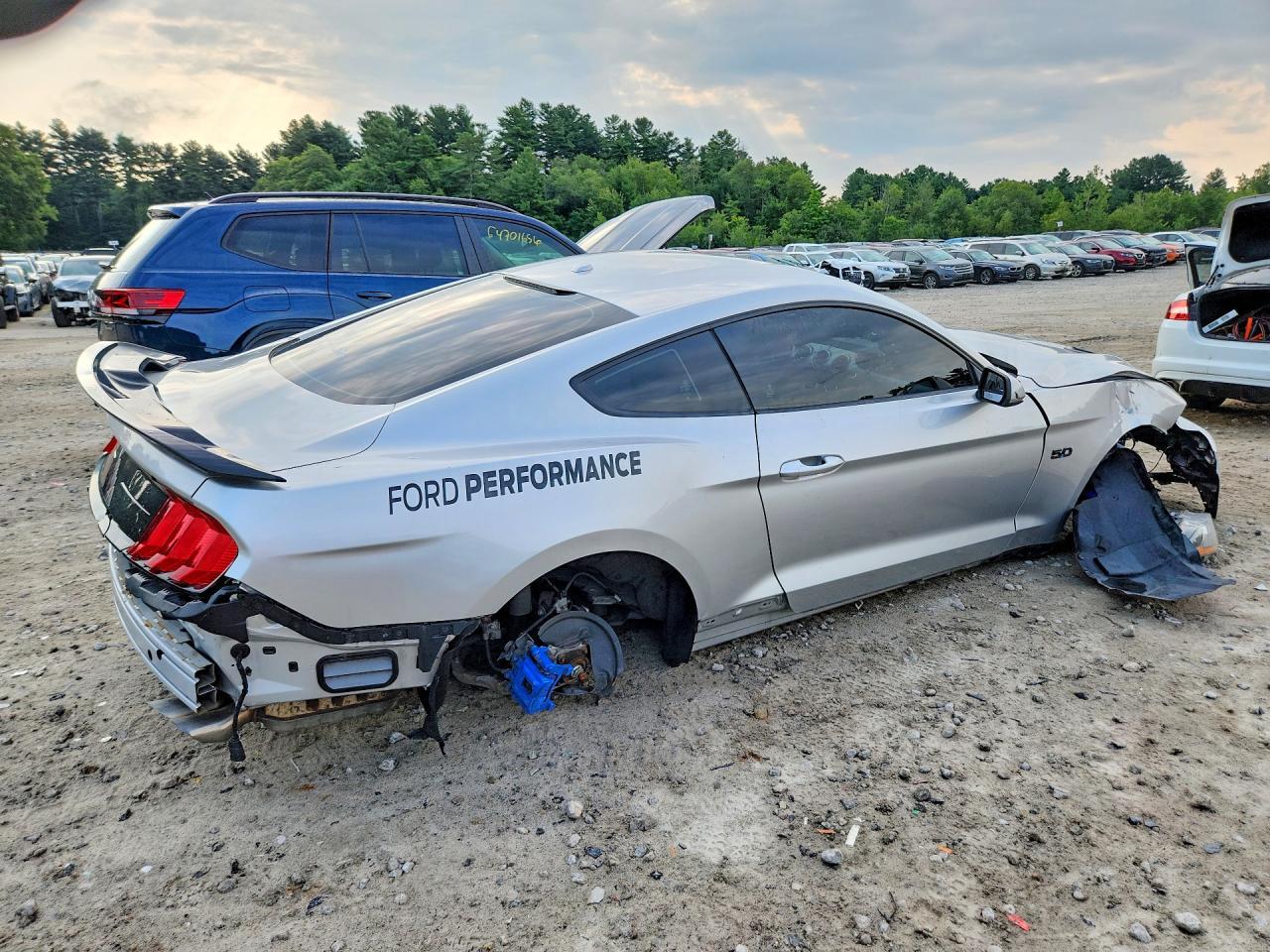 2019 Ford Mustang Gt - Фото 3