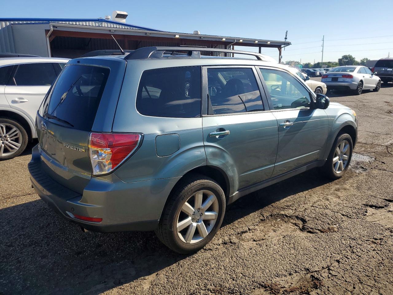 2011 Subaru Forester Limited - Фото 3
