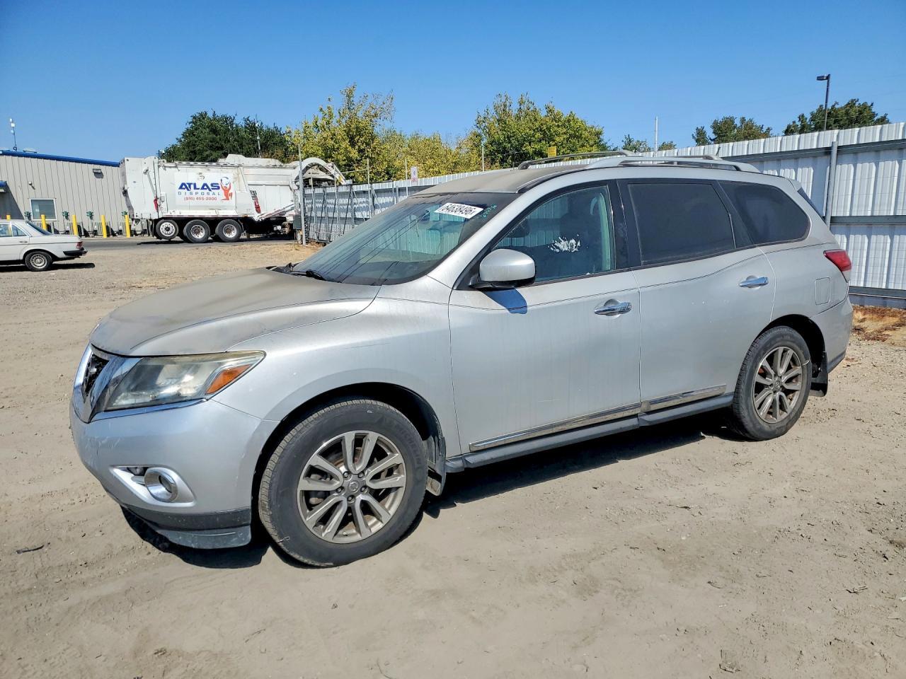 2016 Nissan Pathfinder Sl