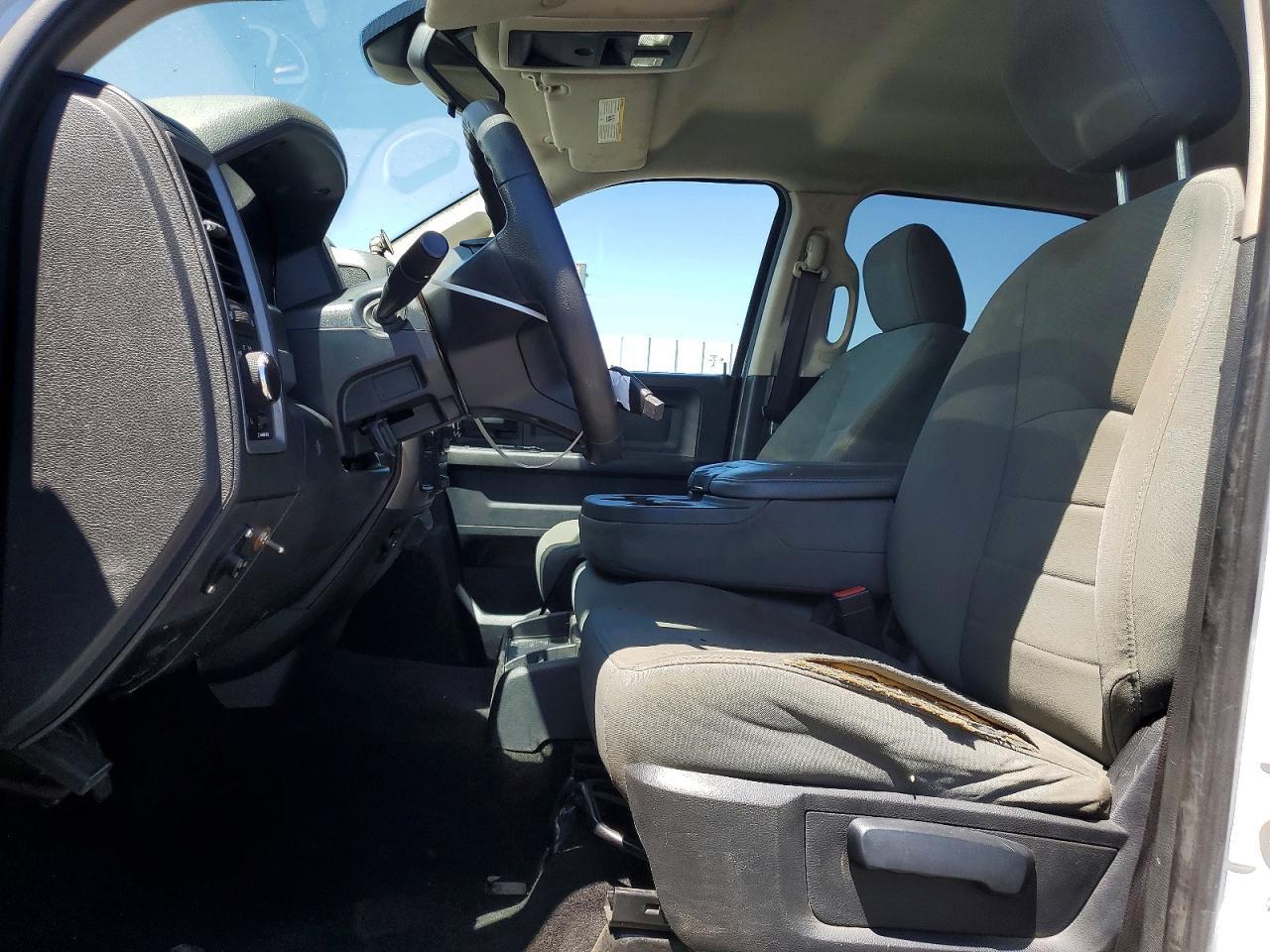 2015 Ram 2500 St - Image 7