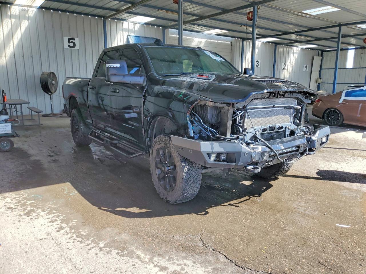 2024 Ram 2500 Laramie - Фото 4