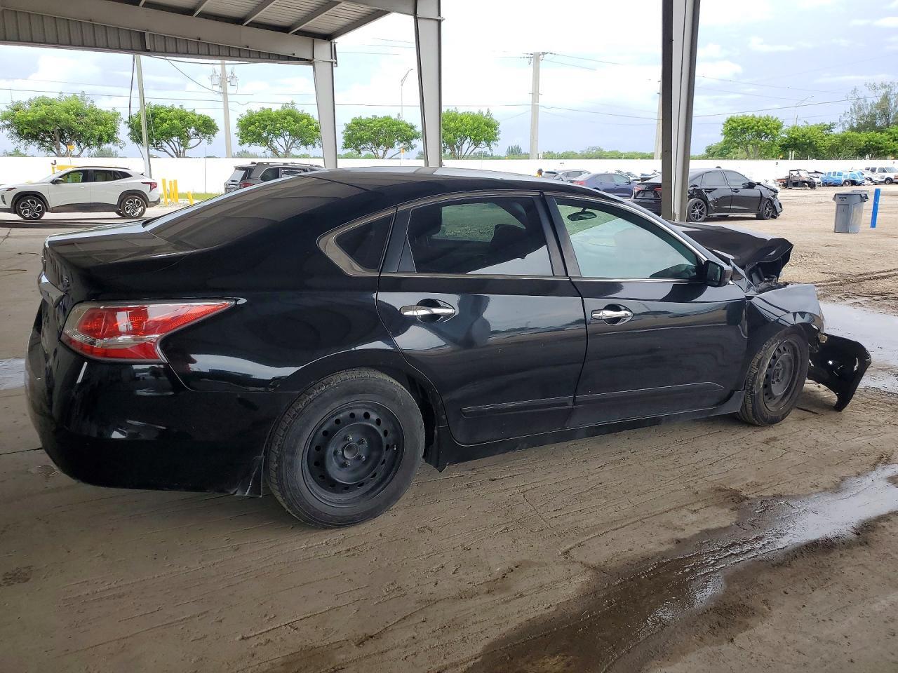 2015 Nissan Altima 2.5 S - Фото 3