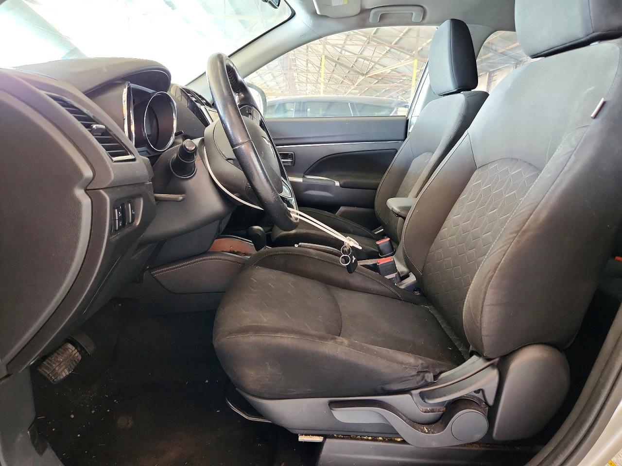 2020 Mitsubishi Outlander Sport Es - Image 7