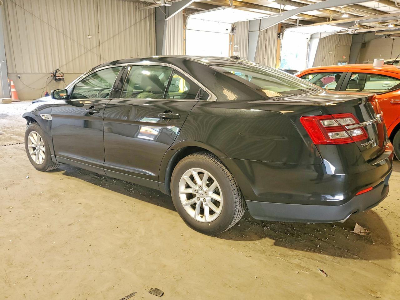 2014 Ford Taurus Se - Image 2