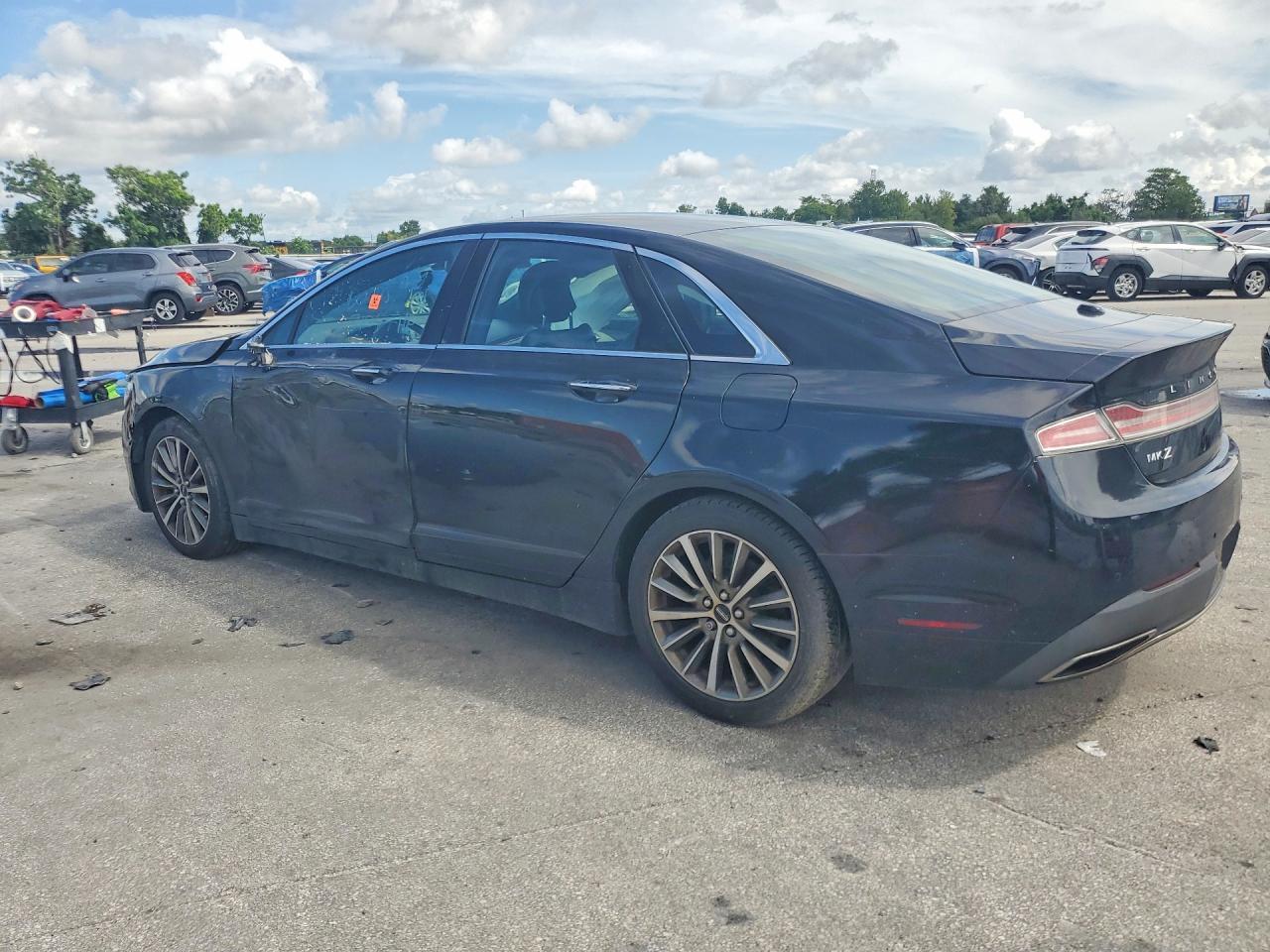 2017 Lincoln Mkz Select - Image 2