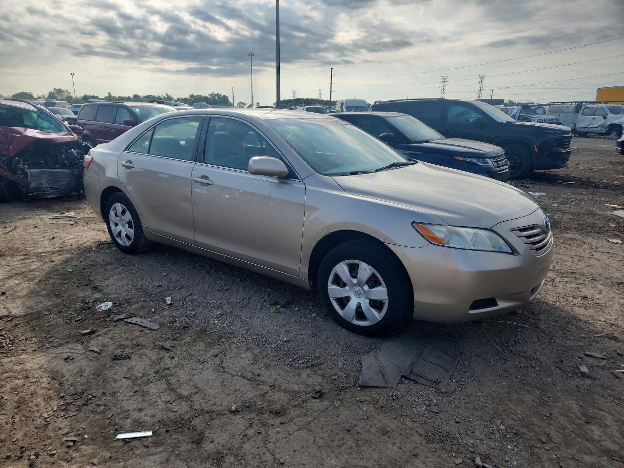 2007 Toyota Camry Le - Image 4