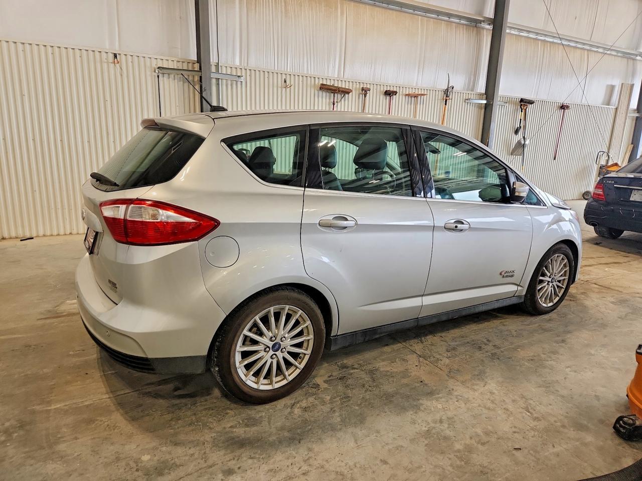 2013 Ford C-Max Premium - Image 3