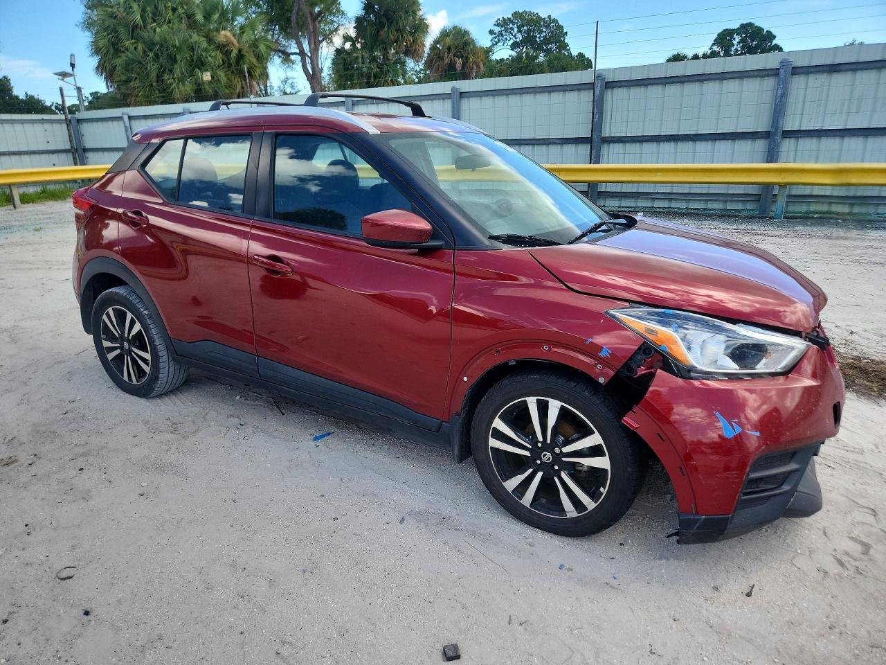2018 Nissan Kicks Sv - Image 4
