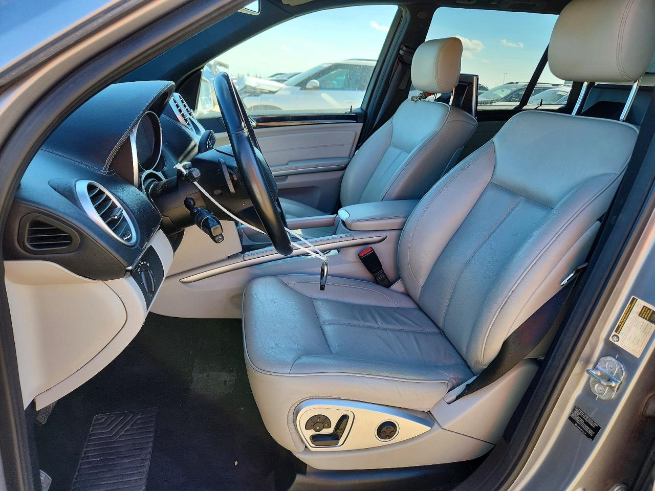 2010 Mercedes-Benz Gl 450 4Matic - Image 7