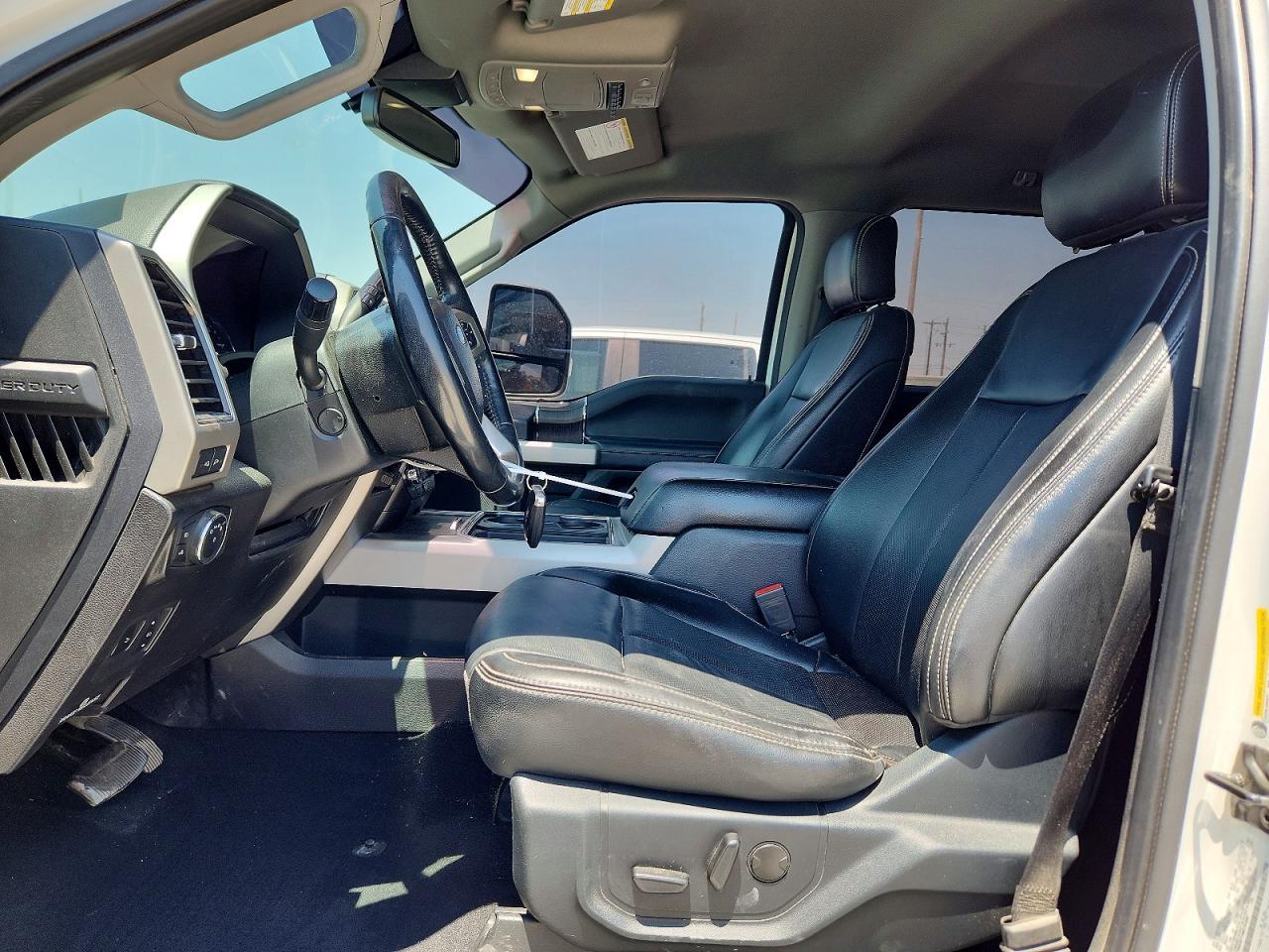 2021 Ford F350 Super Duty - Фото 7