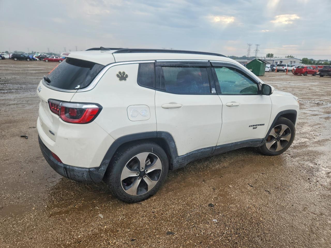 2018 Jeep Compass Latitude - Image 3