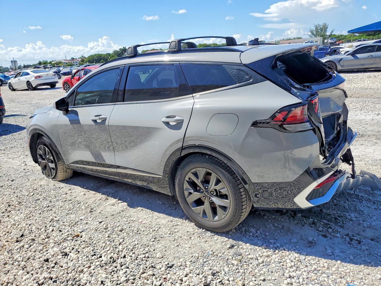 2024 Kia Sportage Sx - Фото 2