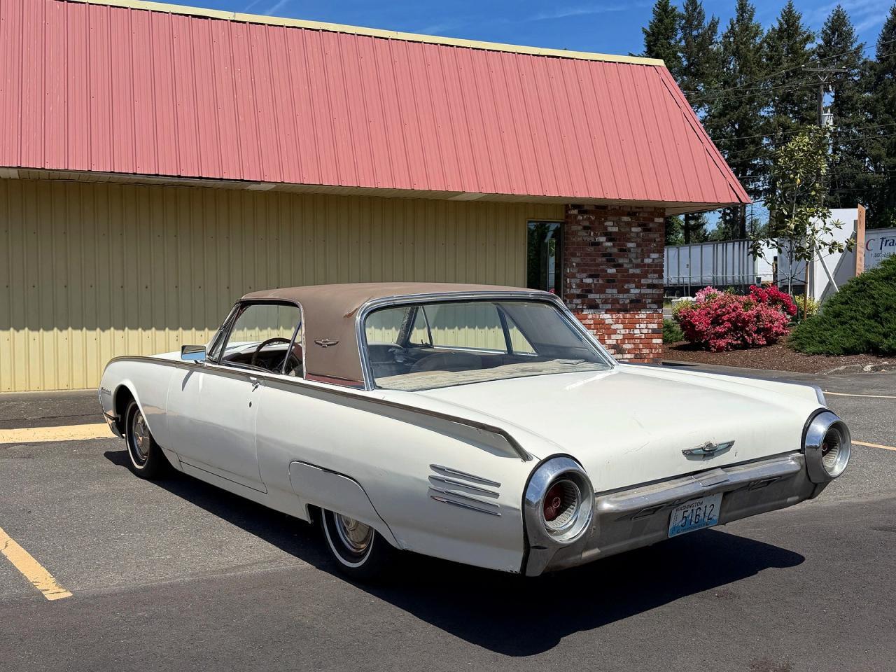 1961 Ford T Bird - Image 3