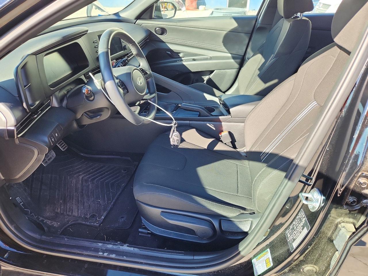 2025 Hyundai Elantra Sel Sport - Фото 7