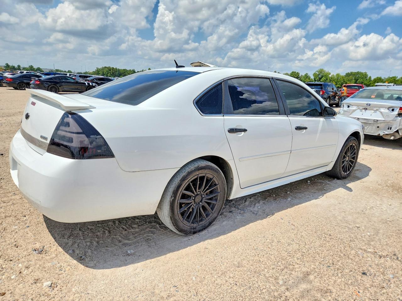 2011 Chevrolet Impala Lt - Фото 3