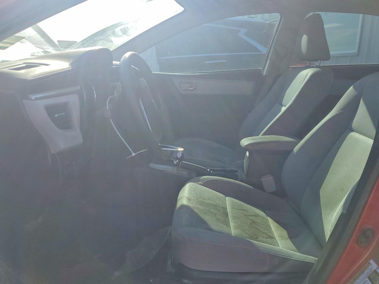 2014 Toyota Corolla L - Фото 7