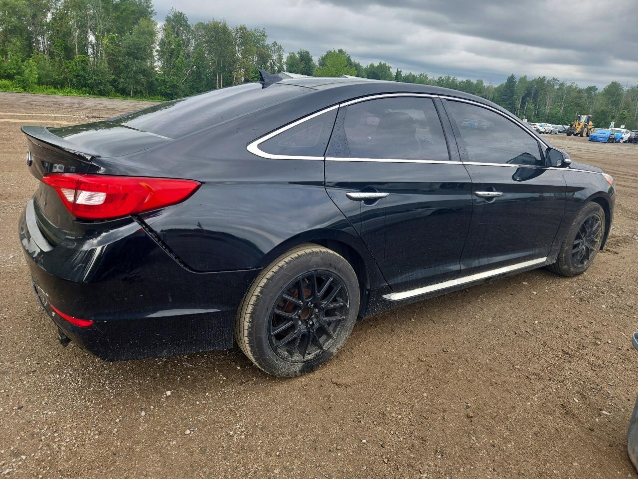 2015 Hyundai Sonata Sport - Image 3
