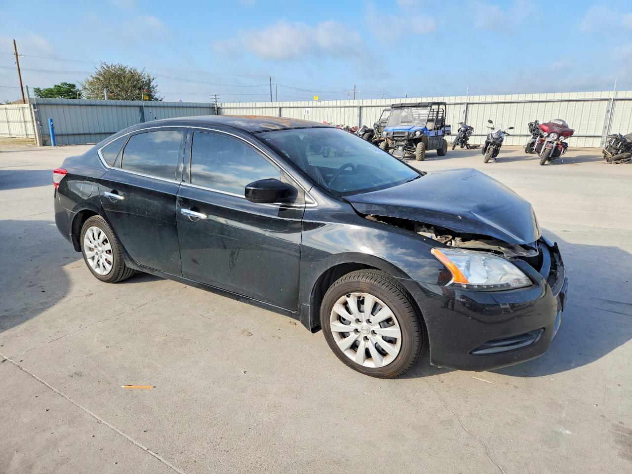 2015 Nissan Sentra S - Фото 4