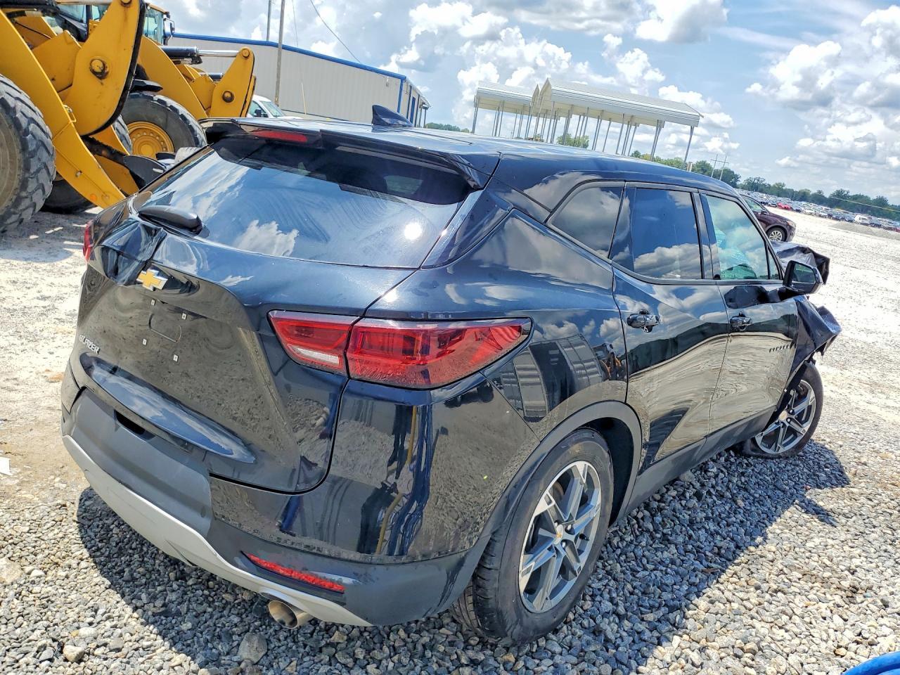2023 Chevrolet Blazer 2Lt - Фото 3
