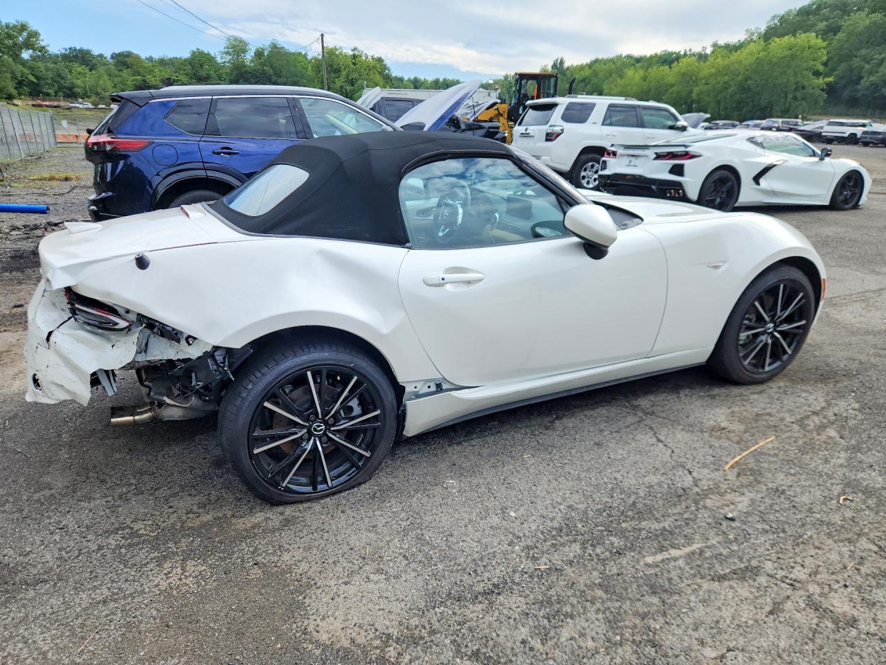 2026 Mazda Mx-5 Miata Grand Touring - Image 3