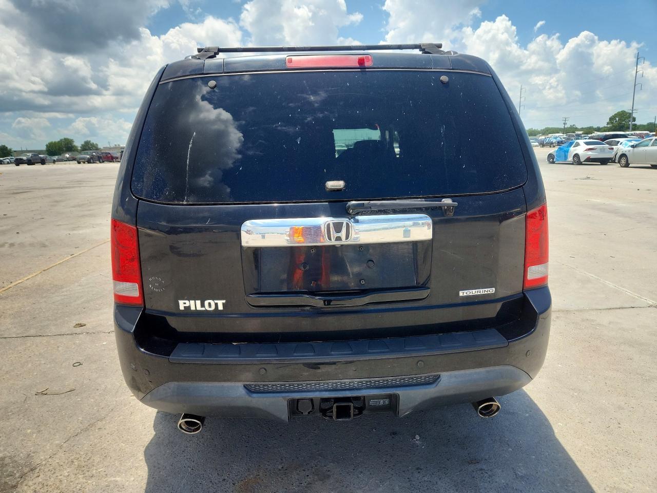 2015 Honda Pilot Touring - Image 6