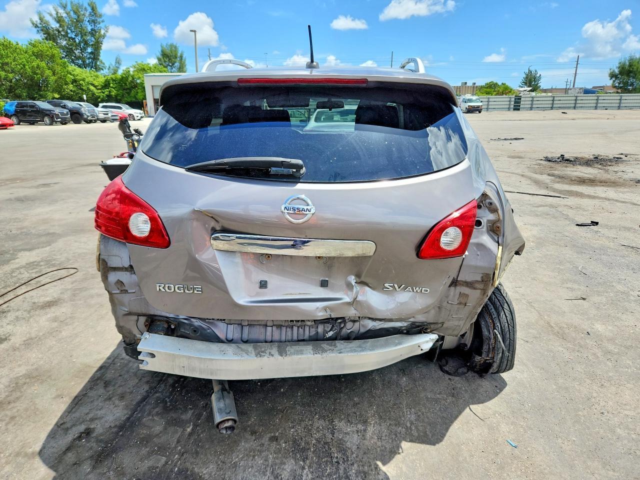 2011 Nissan Rogue S - Image 6